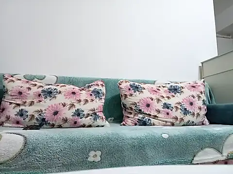 Snapshot of Scarbau chatting on 04/07/26, 07:58 Scarbau online show from 04/07/26, 07:58