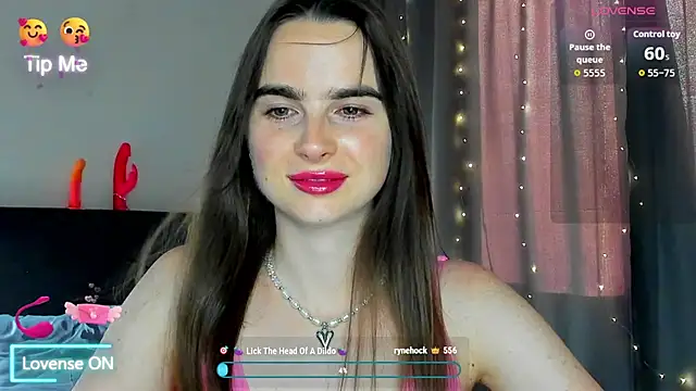 Snapshot of megann_fox2 chatting on 07/04/26, 04:35 megann fox2 online show from 07/04/26, 04:35