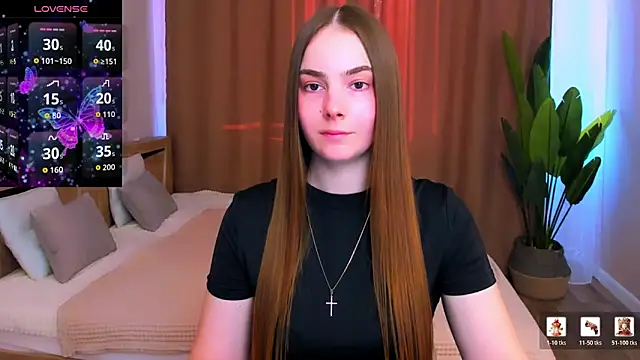 Maddy Wood  online show from 03/11/26, 03:18