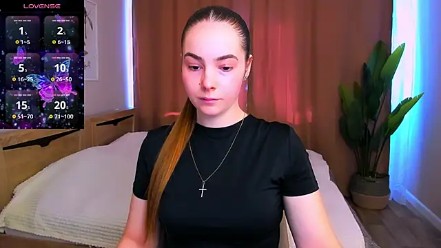 Maddy Wood  online show from 03/14/26, 12:10