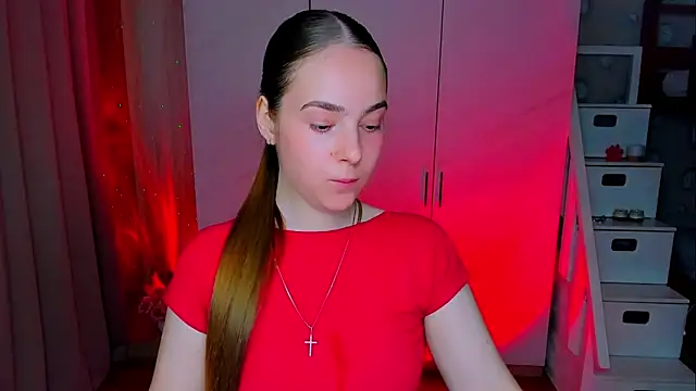 Maddy Wood  online show from 05/17/26, 02:46