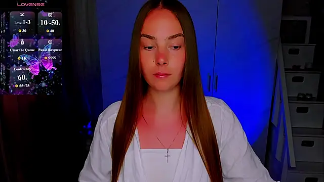Snapshot of Maddy_Wood_ chatting on 06/22/26, 10:23 Maddy Wood online show from 06/22/26, 10:23