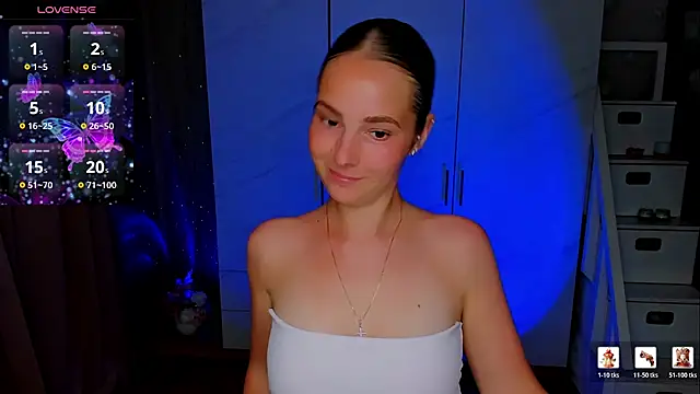 Snapshot of Maddy_Wood_ chatting on 07/04/26, 05:08 Maddy Wood online show from 07/04/26, 05:08