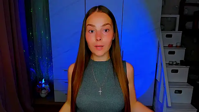 Snapshot of Maddy_Wood_ chatting on 07/12/26, 04:42 Maddy Wood online show from 07/12/26, 04:42