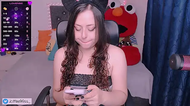 Snapshot of PixelKiss_ chatting on 03/04/26, 09:59 PixelKiss online show from 03/04/26, 09:59