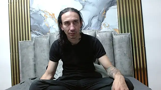 Snapshot of Dilan_Lust chatting on 03/03/26, 12:00 Dilan Lust online show from 03/03/26, 12:00