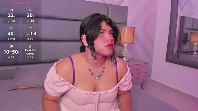 Snapshot of VinkSmokee chatting on 04/14/26, 08:15 VinkSmokee online show from 04/14/26, 08:15