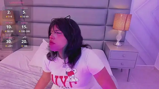 Snapshot of VinkSmokee chatting on 04/16/26, 08:42 VinkSmokee online show from 04/16/26, 08:42