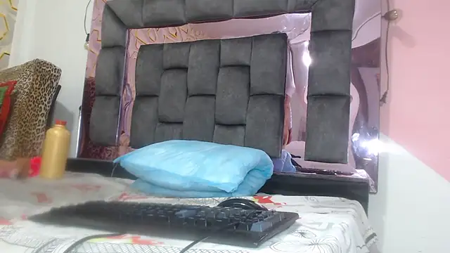 Tatty--Brown online show from 04/14/26, 06:25