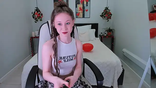 tsunamy pink online show from 02/16/26, 04:58