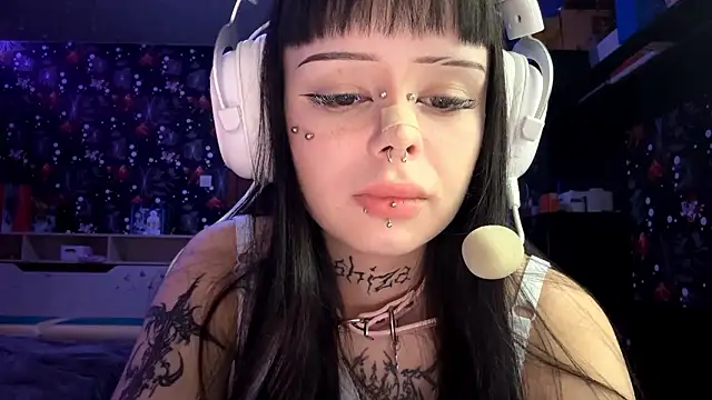 Snapshot of Luna_Sohotti chatting on 02/26/26, 03:11 Luna Sohotti online show from 02/26/26, 03:11