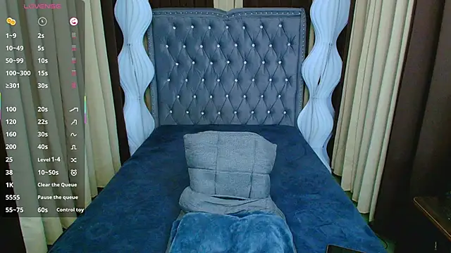 Snapshot of Laureen_Hilton chatting on 02/22/26, 11:42 Laureen Hilton online show from 02/22/26, 11:42