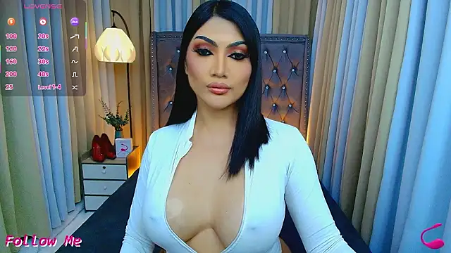 Snapshot of Laureen_Hilton chatting on 03/11/26, 11:38 Laureen Hilton online show from 03/11/26, 11:38