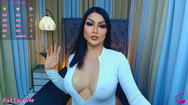 Snapshot of Laureen_Hilton chatting on 03/14/26, 11:37 Laureen Hilton online show from 03/14/26, 11:37