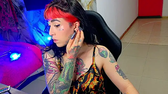 Snapshot of nova_kitttyy chatting on 03/12/26, 01:12 nova kitttyy online show from 03/12/26, 01:12