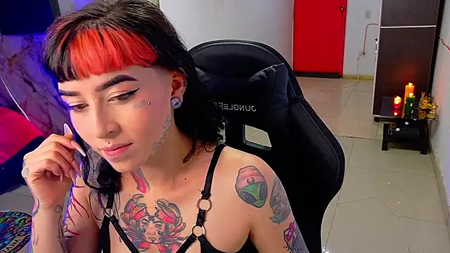 Snapshot of nova_kitttyy chatting on 03/20/26, 03:11 nova kitttyy online show from 03/20/26, 03:11