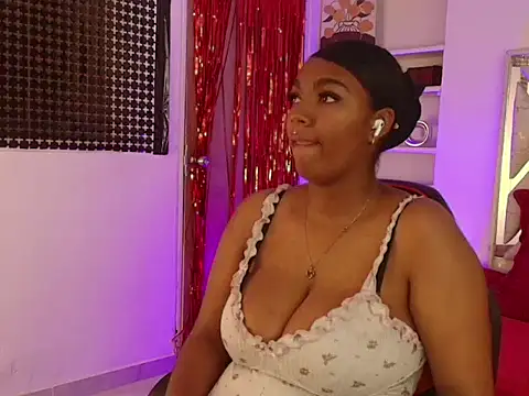 Snapshot of AmiraNast_ chatting on 03/03/26, 04:02 AmiraNast online show from 03/03/26, 04:02