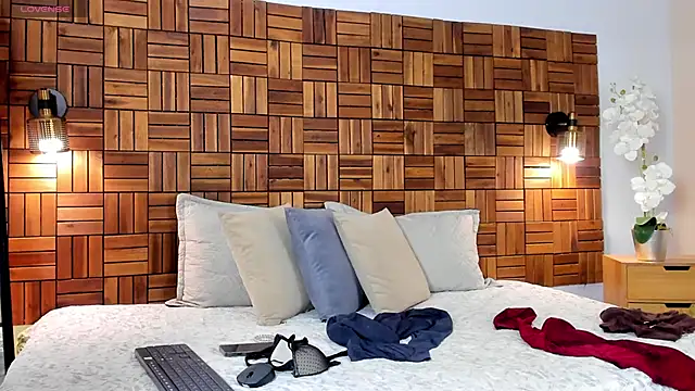 Snapshot of aleessiia chatting on 03/27/26, 01:33 aleessiia online show from 03/27/26, 01:33