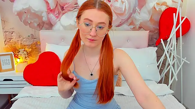 Snapshot of TinaHarp chatting on 02/21/26, 09:10 TinaHarp online show from 02/21/26, 09:10