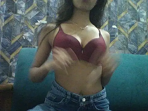 Snapshot of Rani1993 chatting on 02/22/26, 03:32 Rani1993 online show from 02/22/26, 03:32