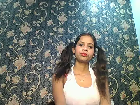 Rani1993 online show from 03/18/26, 04:32