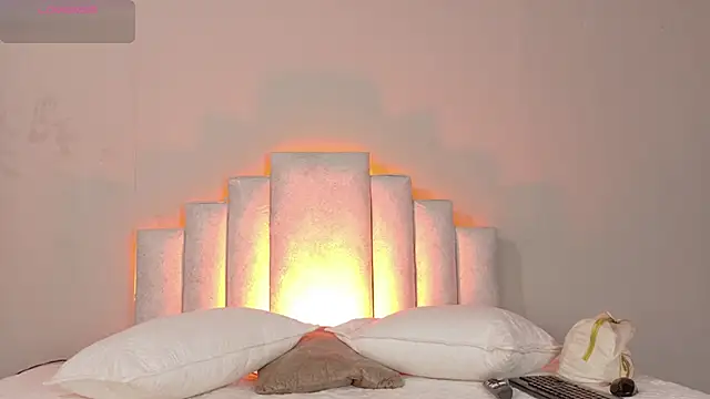 Snapshot of Sheinny_brown1 chatting on 03/27/26, 08:08 Sheinny brown1 online show from 03/27/26, 08:08