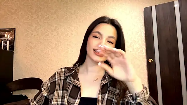 Snapshot of Kosandra_k chatting on 03/15/26, 02:23 Kosandra k online show from 03/15/26, 02:23