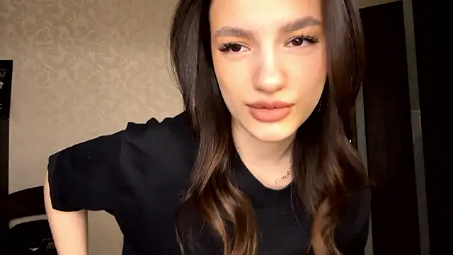 Snapshot of Kosandra_k chatting on 03/16/26, 04:00 Kosandra k online show from 03/16/26, 04:00