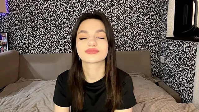 Snapshot of Kosandra_k chatting on 04/01/26, 12:50 Kosandra k online show from 04/01/26, 12:50