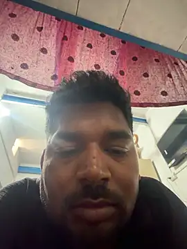 Snapshot of pussylicker9927 chatting on 03/10/26, 04:28 pussylicker9927 online show from 03/10/26, 04:28