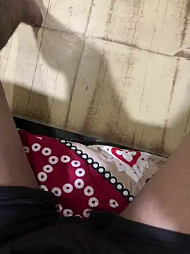 Snapshot of pussylicker9927 chatting on 03/13/26, 07:09 pussylicker9927 online show from 03/13/26, 07:09