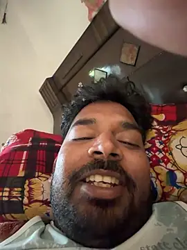 Snapshot of pussylicker9927 chatting on 05/06/26, 05:57 pussylicker9927 online show from 05/06/26, 05:57