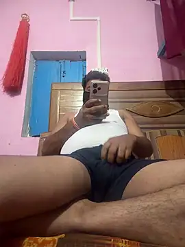 Snapshot of pussylicker9927 chatting on 05/10/26, 06:13 pussylicker9927 online show from 05/10/26, 06:13
