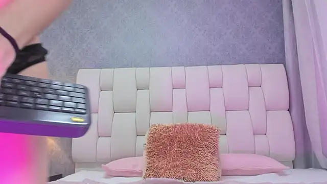 Snapshot of alisstarr chatting on 03/02/26, 11:39 alisstarr online show from 03/02/26, 11:39