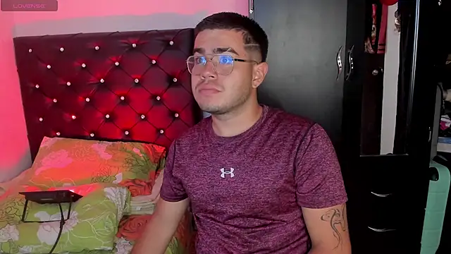 Joseph connor5 online show from 04/19/26, 03:50