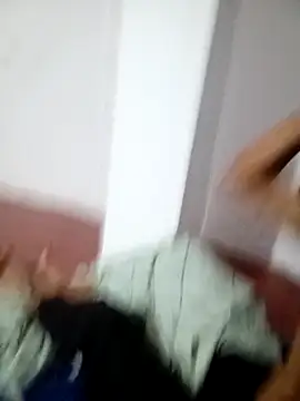 Snapshot of Dei-01 chatting on 04/25/26, 04:04 Dei-01 online show from 04/25/26, 04:04