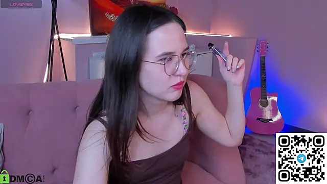 leylamirage online show from 03/03/26, 12:33