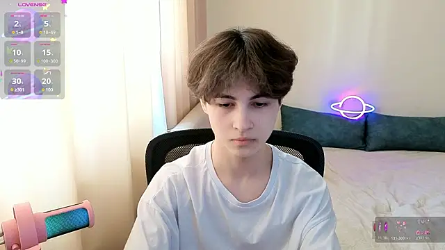 Snapshot of _LukaHayes_ chatting on 03/23/26, 12:20 LukaHayes online show from 03/23/26, 12:20