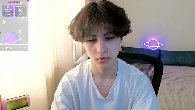 Snapshot of _LukaHayes_ chatting on 04/14/26, 01:28 LukaHayes online show from 04/14/26, 01:28