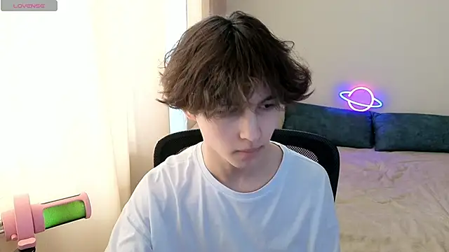 Snapshot of _LukaHayes_ chatting on 04/16/26, 12:06 LukaHayes online show from 04/16/26, 12:06