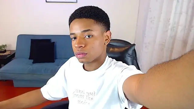 Snapshot of liiam3 chatting on 03/02/26, 08:37 liiam3 online show from 03/02/26, 08:37