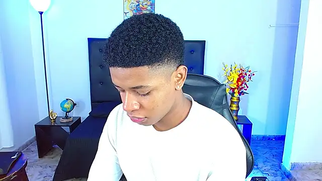 liiam3 online show from 04/17/26, 09:18