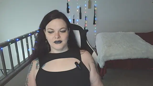 Snapshot of VixieNyx chatting on 03/02/26, 05:09 VixieNyx online show from 03/02/26, 05:09