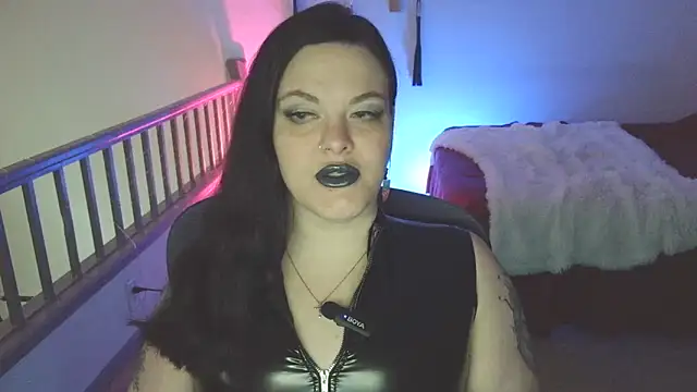 Snapshot of VixieNyx chatting on 03/20/26, 04:12 VixieNyx online show from 03/20/26, 04:12