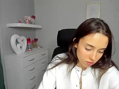 AdeleSolo online show from 03/16/26, 06:39