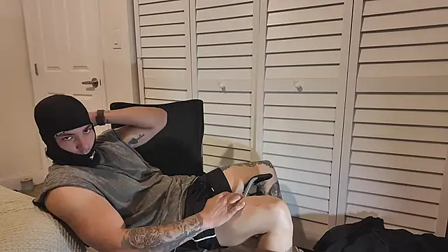 Snapshot of Alejandrosolerxxx chatting on 03/24/26, 02:27 Alejandrosolerxxx online show from 03/24/26, 02:27