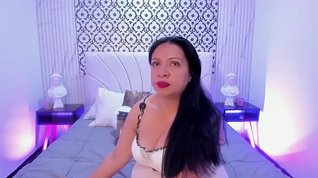 Snapshot of Renatta_Milly chatting on 02/19/26, 03:13 Renatta Milly online show from 02/19/26, 03:13