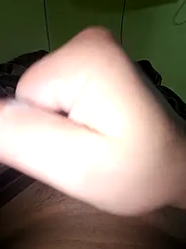 Snapshot of medelelel chatting on 03/07/26, 01:46 medelelel online show from 03/07/26, 01:46