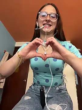 Snapshot of Aria__Rousse03 chatting on 03/13/26, 02:23 Aria Rousse03 online show from 03/13/26, 02:23