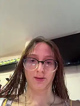 Snapshot of Aria__Rousse03 chatting on 03/24/26, 02:11 Aria Rousse03 online show from 03/24/26, 02:11